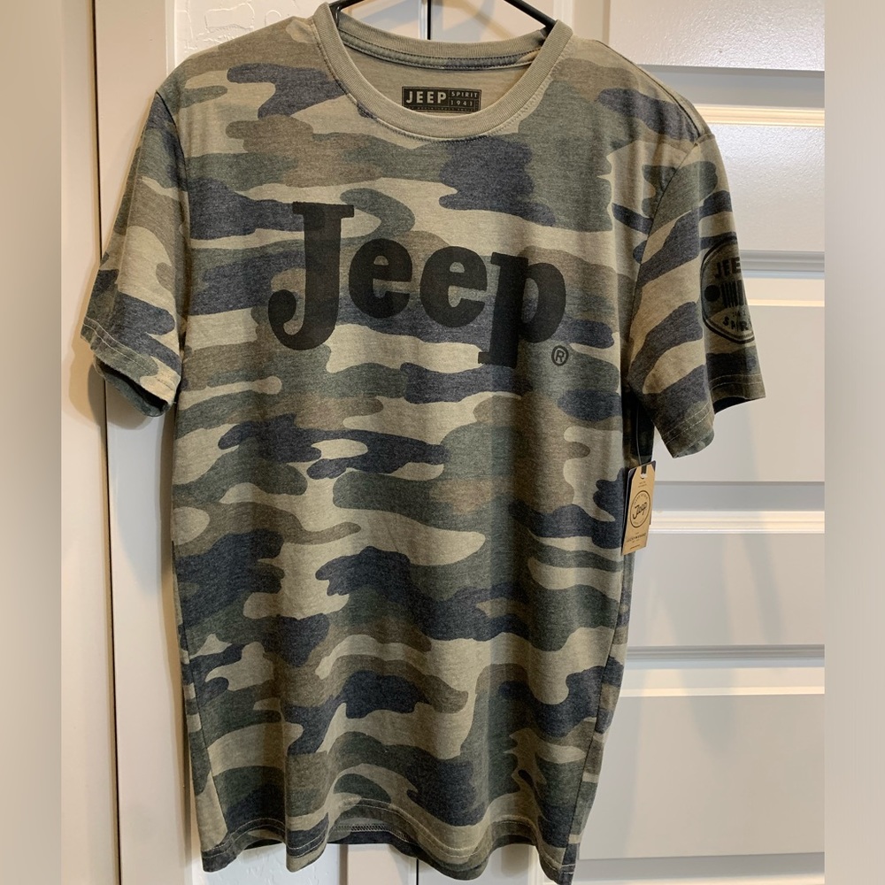 FREE DUCKS NWT Jeep Wrangler Lucky Brand Camouflage Tee Shirt Small